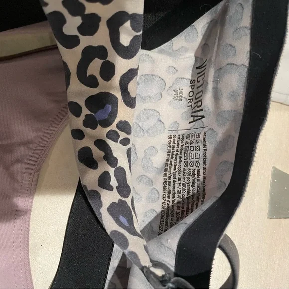 Lot of 7 Victoria's Secret Sports Bras - Black, Pink, Purple, Leopard Print - Picture 3 of 3
